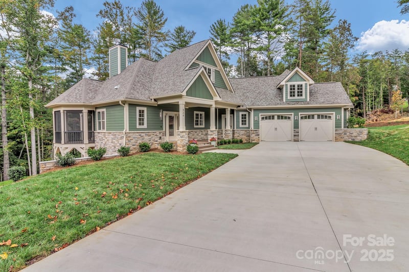 926 Settlers Trl, Mars Hill, NC 28754