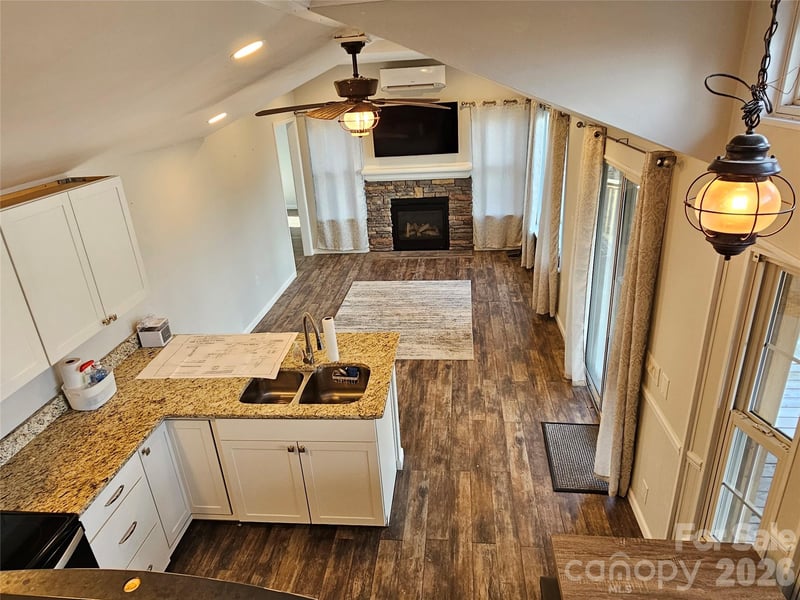 408 Whispering Winds Rd, Waynesville, NC 28785