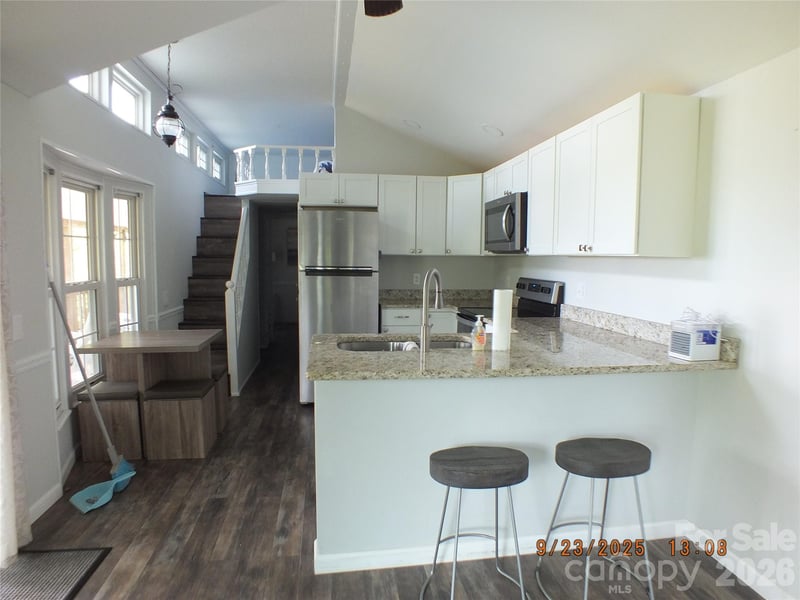408 Whispering Winds Rd, Waynesville, NC 28785