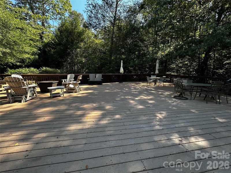 133 Cornell Cir, Lake Lure, NC 28746