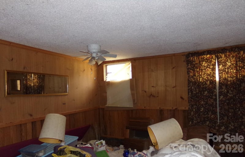1905 Little Creek Rd, Burnsville, NC 28714