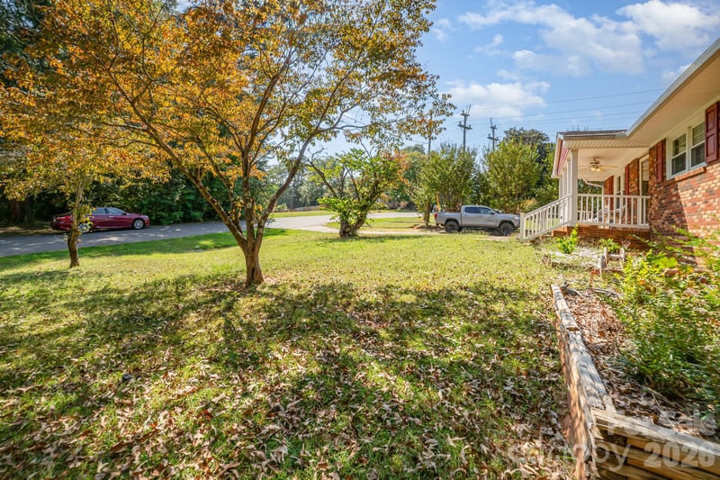 801 Windwood Dr, Gastonia, NC 28056