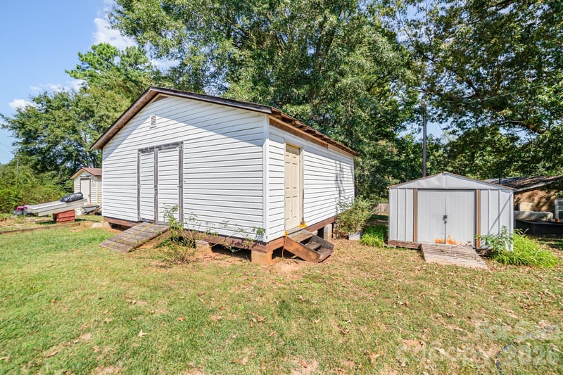 801 Windwood Dr, Gastonia, NC 28056