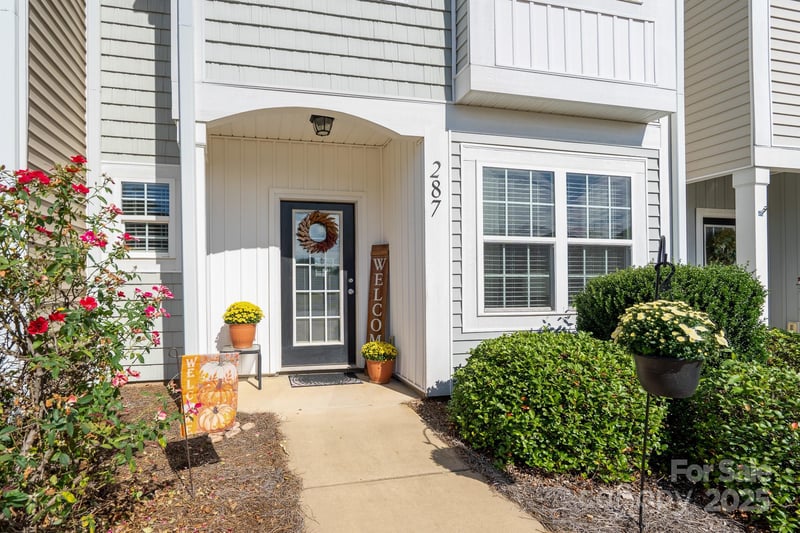 287 Halton Crossing Dr, Concord, NC 28027