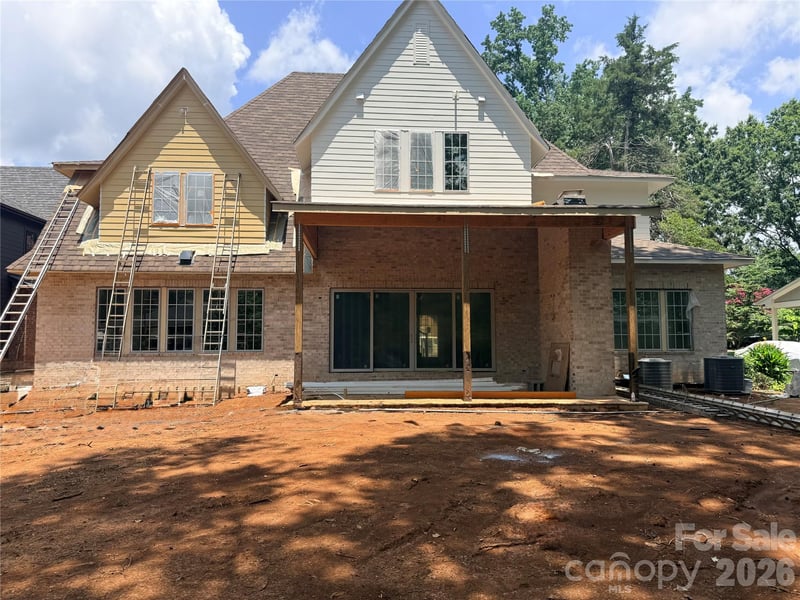 110 Hunter Ln, Charlotte, NC 28211