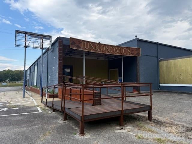 618 Meeting St, Morganton, NC 28655