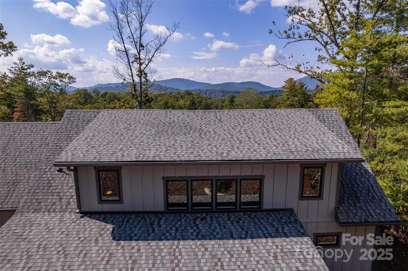 71 Crossings Cir, Fairview, NC 28730
