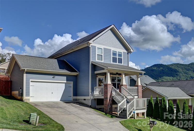 17 Teems Ln, Asheville, NC 28805