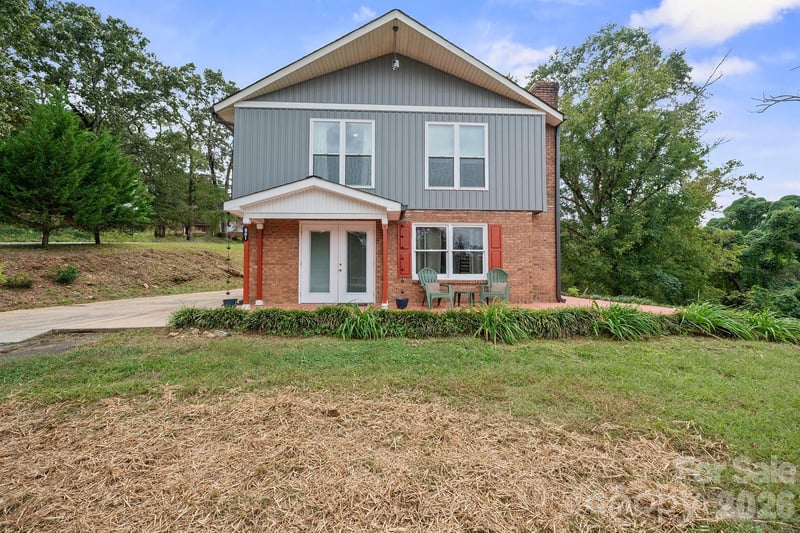 801 Grove St, Lincolnton, NC 28092