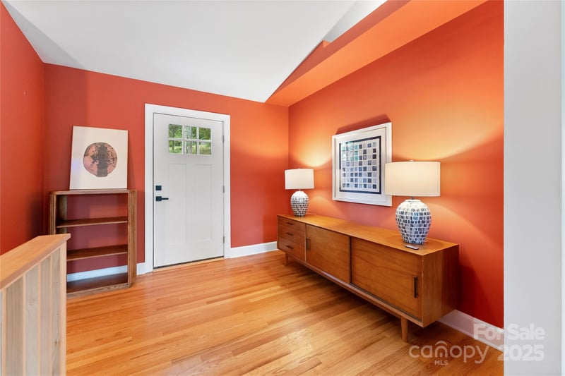 351 Windsor Rd, Asheville, NC 28804