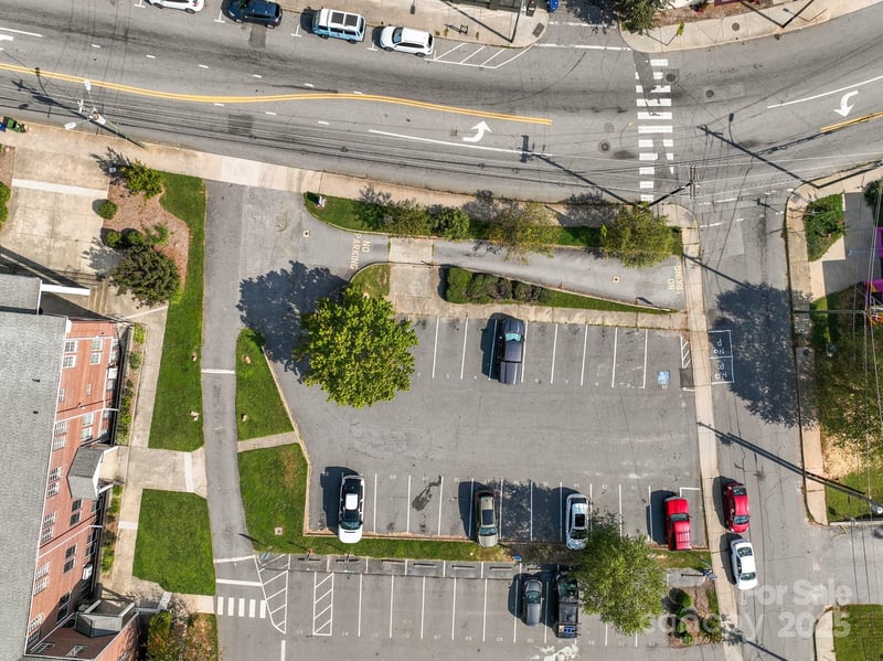 714 Haywood Rd, Asheville, NC 28806