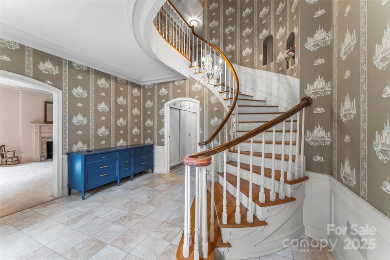 301 Louise Ave, Valdese, NC 28690
