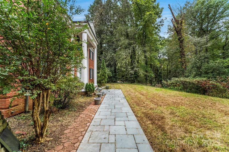 301 Louise Ave, Valdese, NC 28690