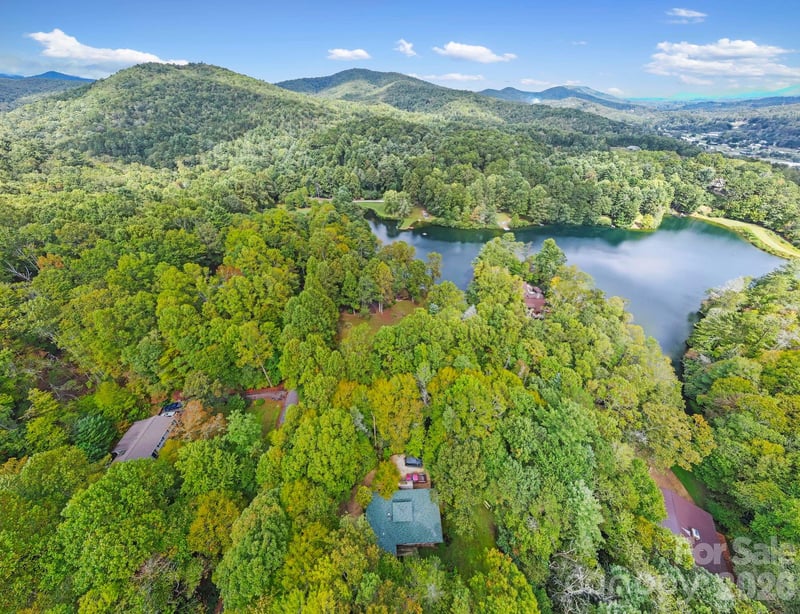 428 Lakeland Dr, Pisgah Forest, NC 28768