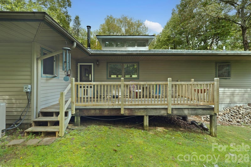 428 Lakeland Dr, Pisgah Forest, NC 28768
