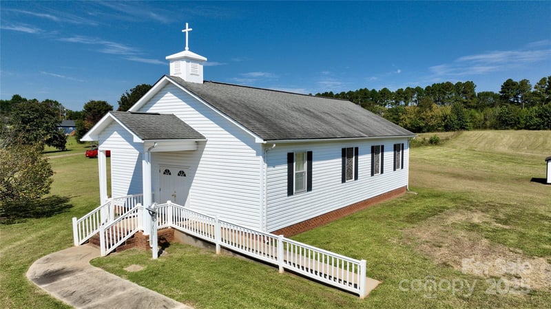 133 Bluegill Ln, Statesville, NC 28625