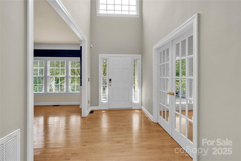 2055 Solway Ln, Charlotte, NC 28269