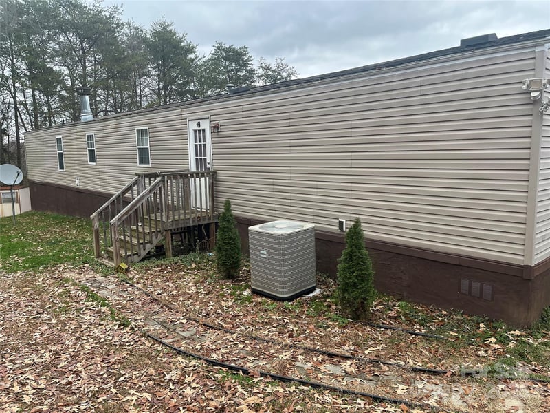 223 Green Acres Rd, Mooresboro, NC 28114
