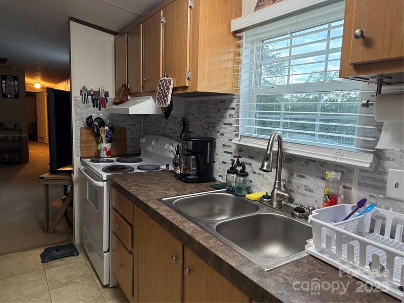 223 Green Acres Rd, Mooresboro, NC 28114