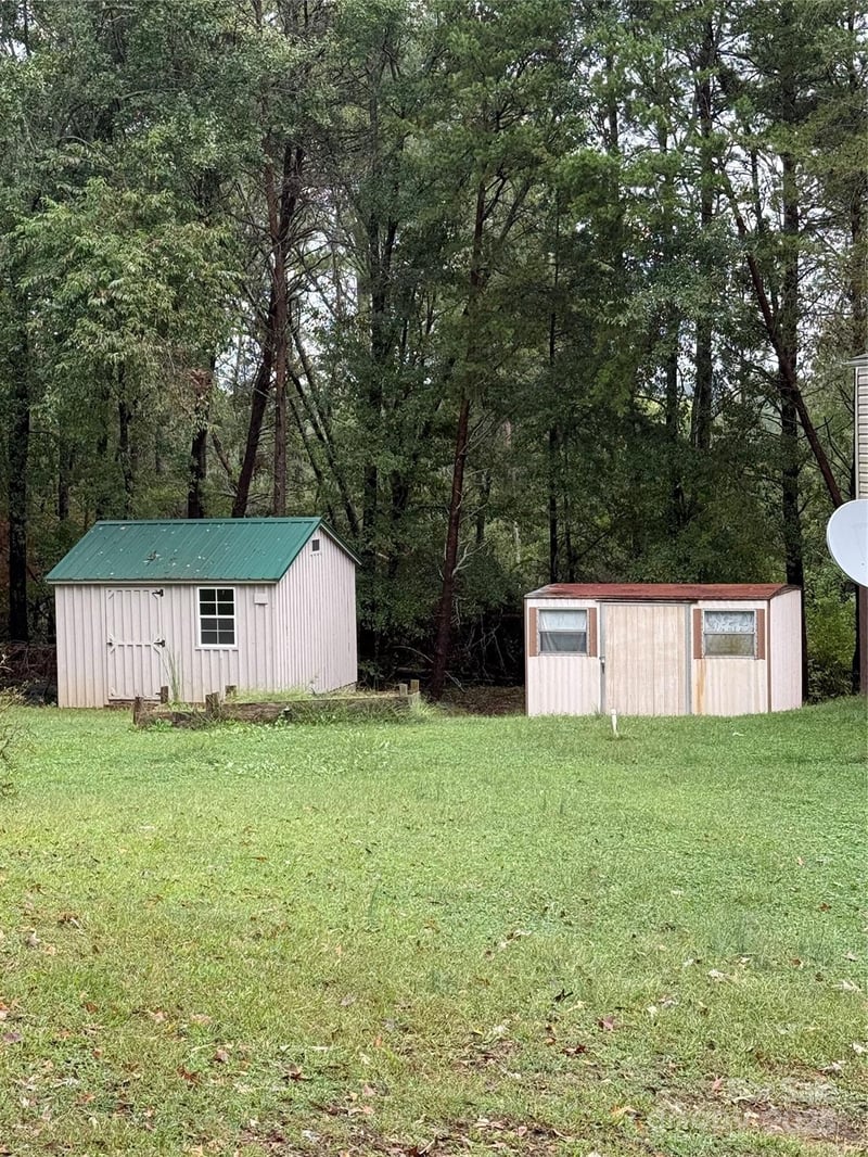 223 Green Acres Rd, Mooresboro, NC 28114