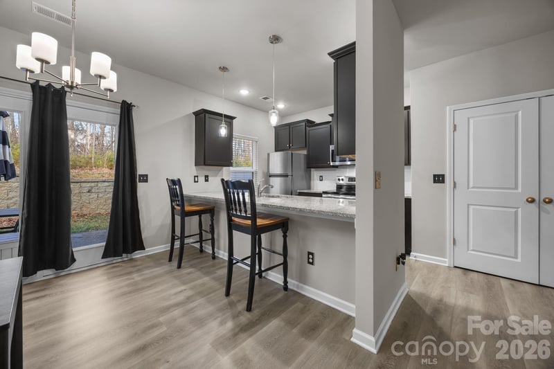 8105 Alderton Ln, Charlotte, NC 28215