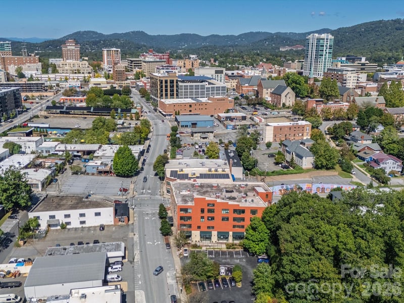 100 Coxe Ave #306, Asheville, NC 28801