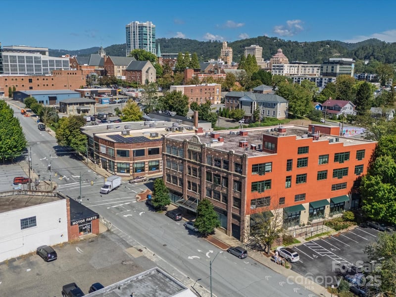 100 Coxe Ave #306, Asheville, NC 28801