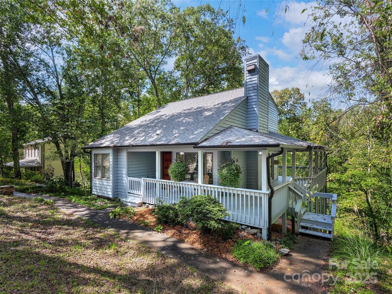 66 High Country Rd, Weaverville, NC 28787
