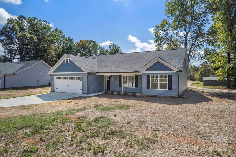 6015 Zoo Pw, Asheboro, NC 27205