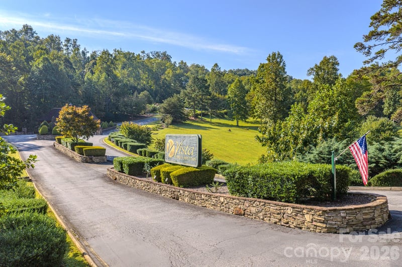 Willow Top Ln #332, Lake Lure, NC 28746