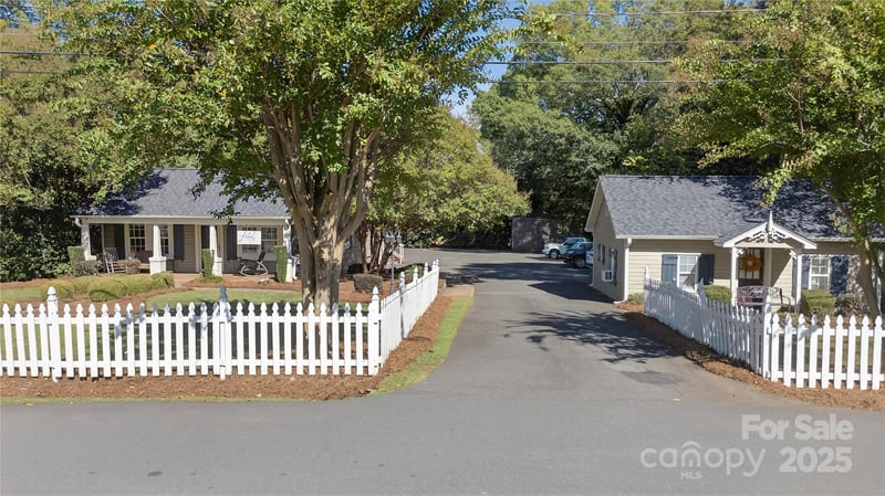 19428 Zion Ave, Cornelius, NC 28031