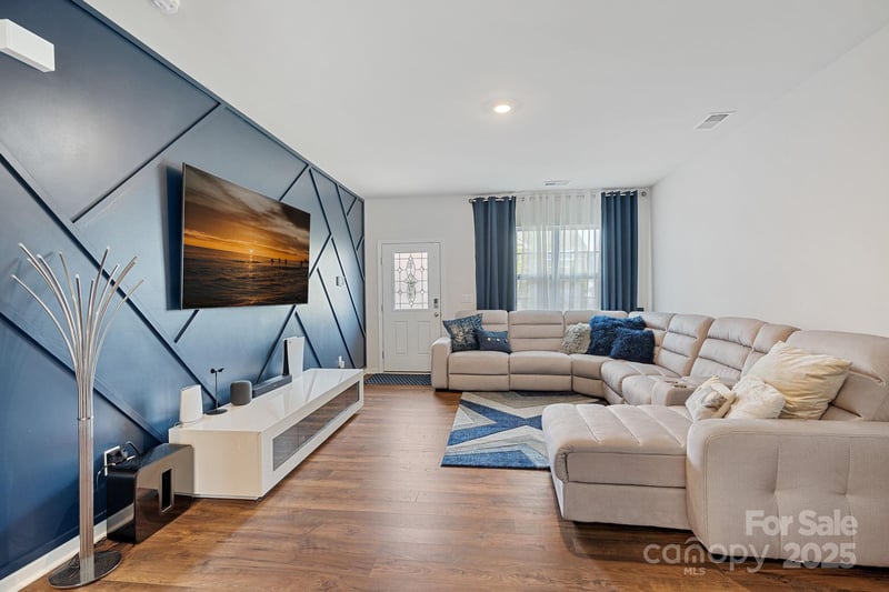 136 Sequoia Forest Dr, Mooresville, NC 28117