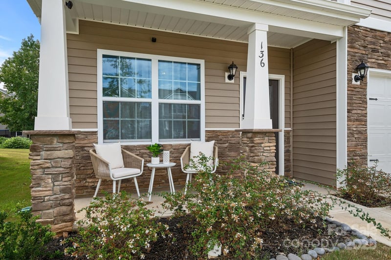 136 Sequoia Forest Dr, Mooresville, NC 28117
