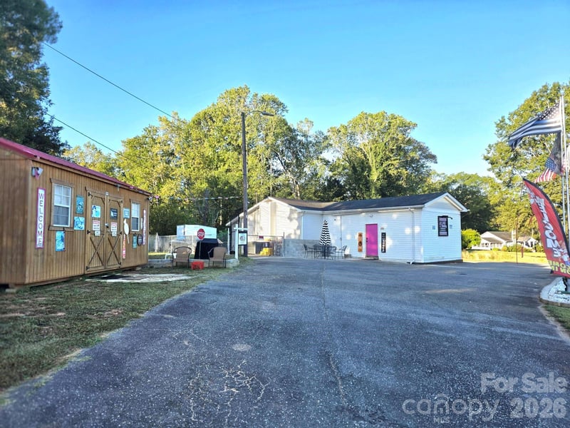 1437 Tryon Courthouse Rd, Bessemer City, NC 28016