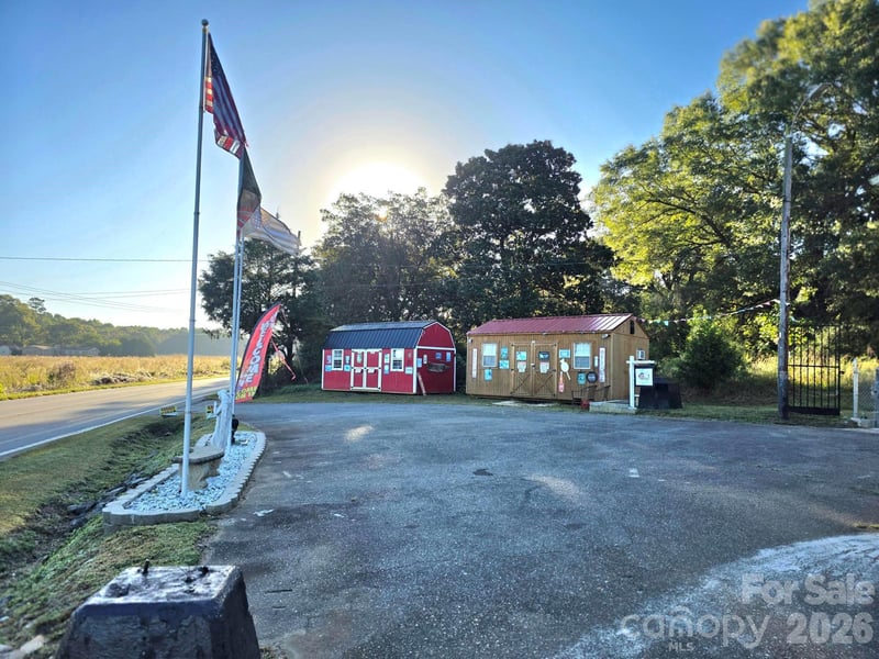 1437 Tryon Courthouse Rd, Bessemer City, NC 28016