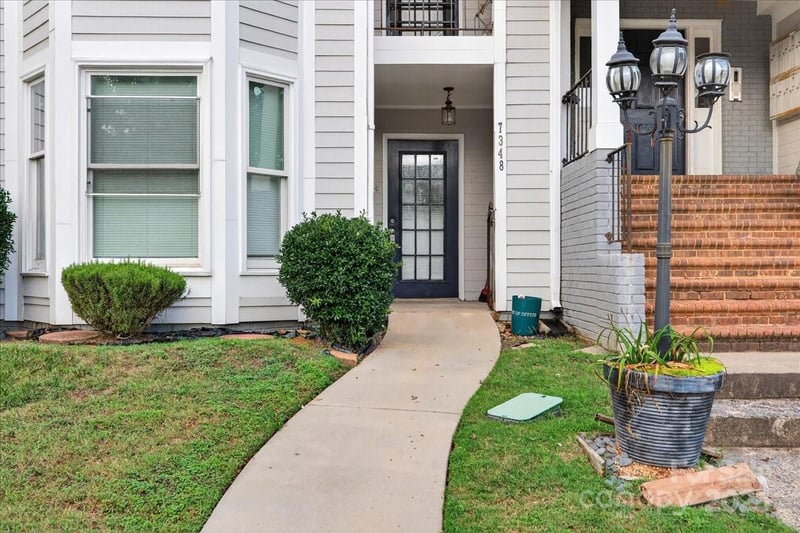7348 Rose Terrace Ct, Charlotte, NC 28215