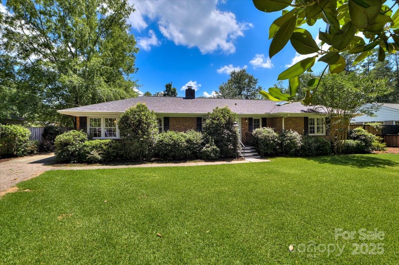 215 Barnard Ave, Aiken, SC 29801