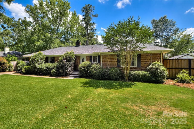 215 Barnard Ave, Aiken, SC 29801