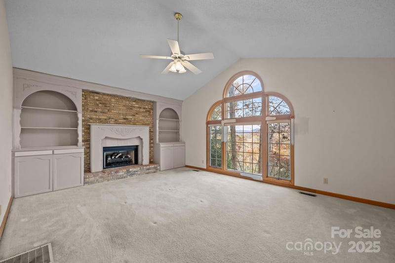 17 Laurel Trl, Asheville, NC 28803