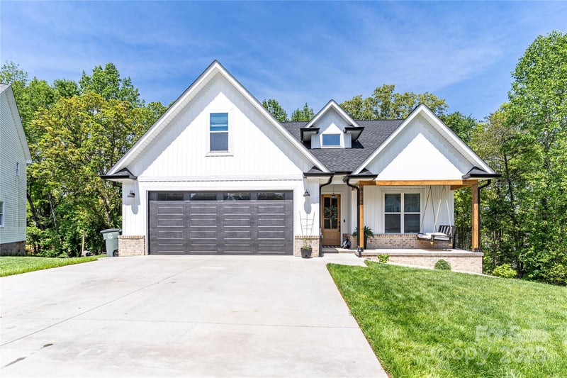 602 Kames Ct, Conover, NC 28613