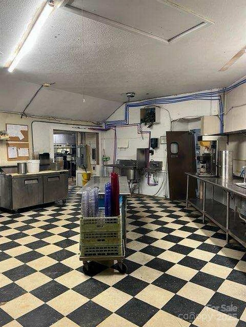 508 State St, Black Mountain, NC 28711