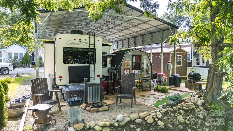 217 Mallard Loop, Waynesville, NC 28786
