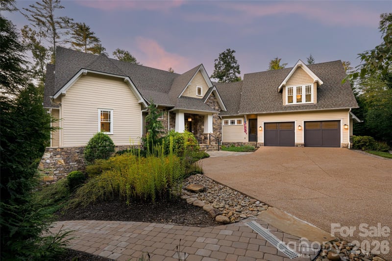 86 Brookline Dr, Asheville, NC 28803