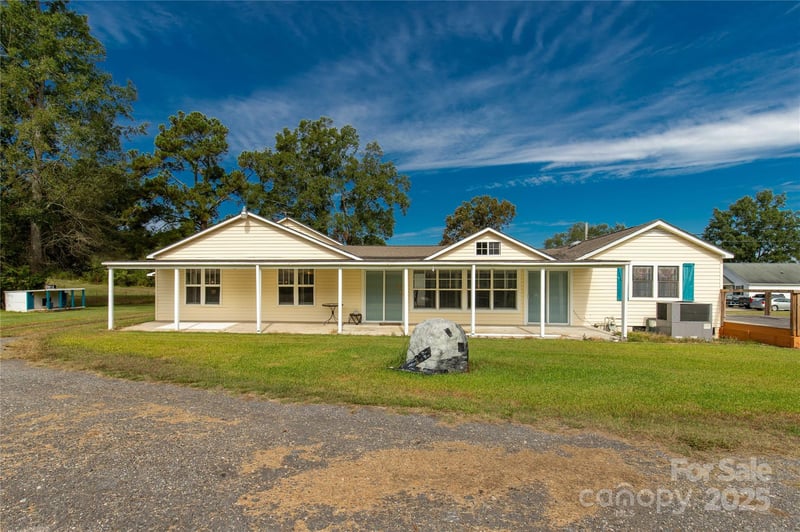 2538 Old Camden Hw, Lancaster, SC 29720