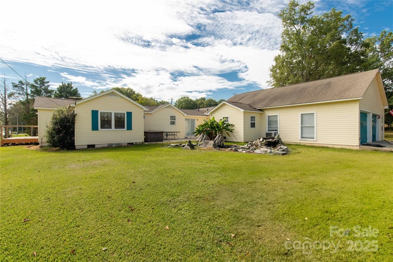 2538 Old Camden Hw, Lancaster, SC 29720