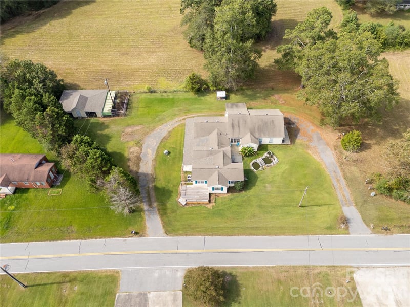 2538 Old Camden Hw, Lancaster, SC 29720