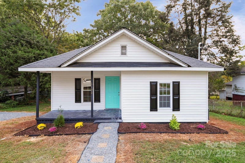 1132 Perkins St, Gastonia, NC 28054