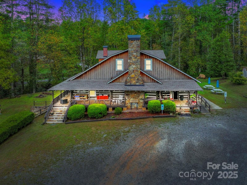 1196 Country Club Rd, Brevard, NC 28712