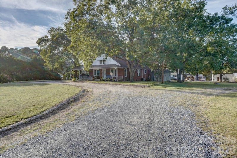 2495 Centergrove Rd, Kannapolis, NC 28083