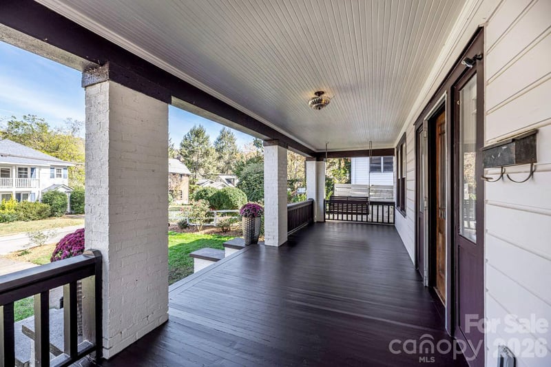 74 Linden Ave, Asheville, NC 28801